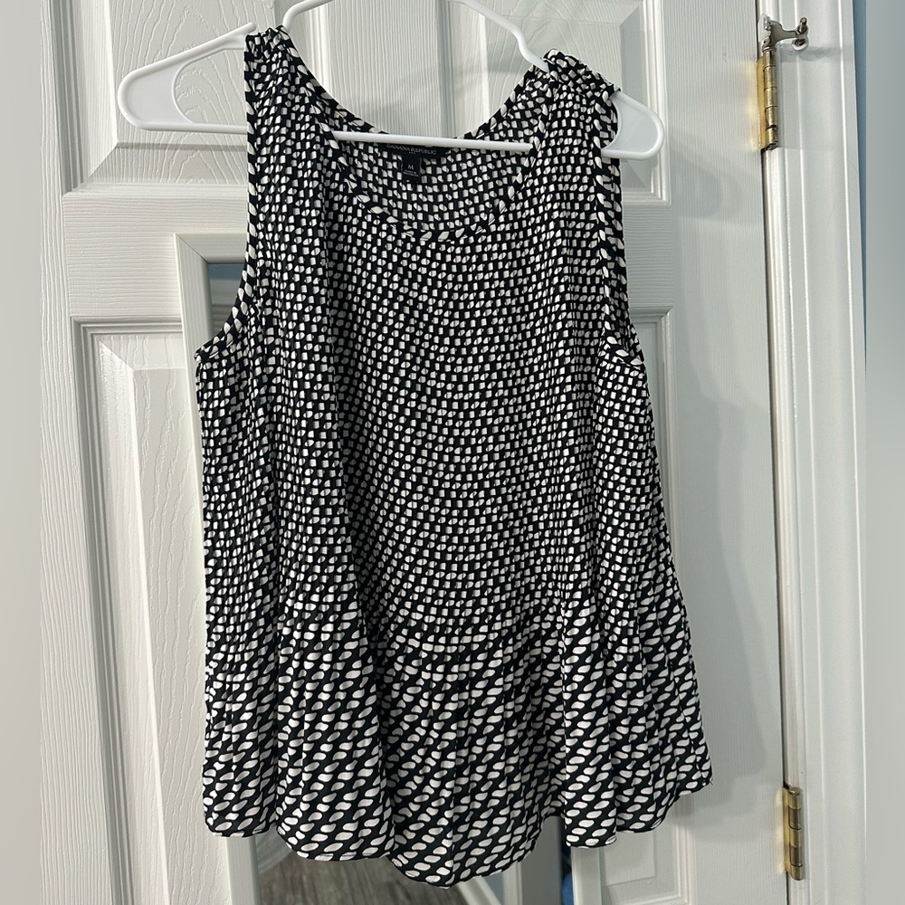 Banana Republic dressy black and white shell